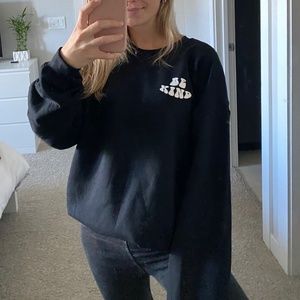 Be Kind | Retro Design Crewneck Black Sweatshirt